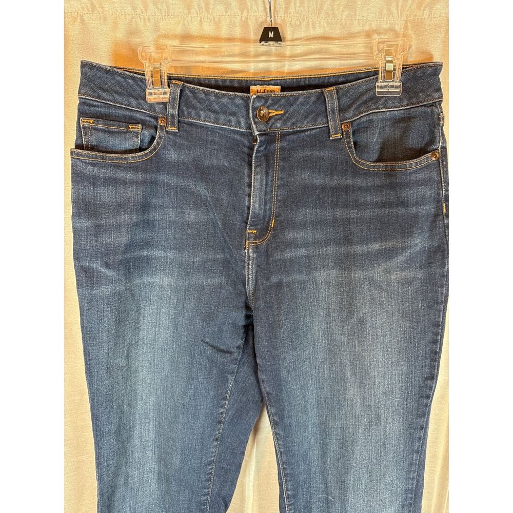 LLBean Classic Fit Dark‎ Wash Blue Denim Jeans Women's Size 12 Regular - Picture 3 of 6